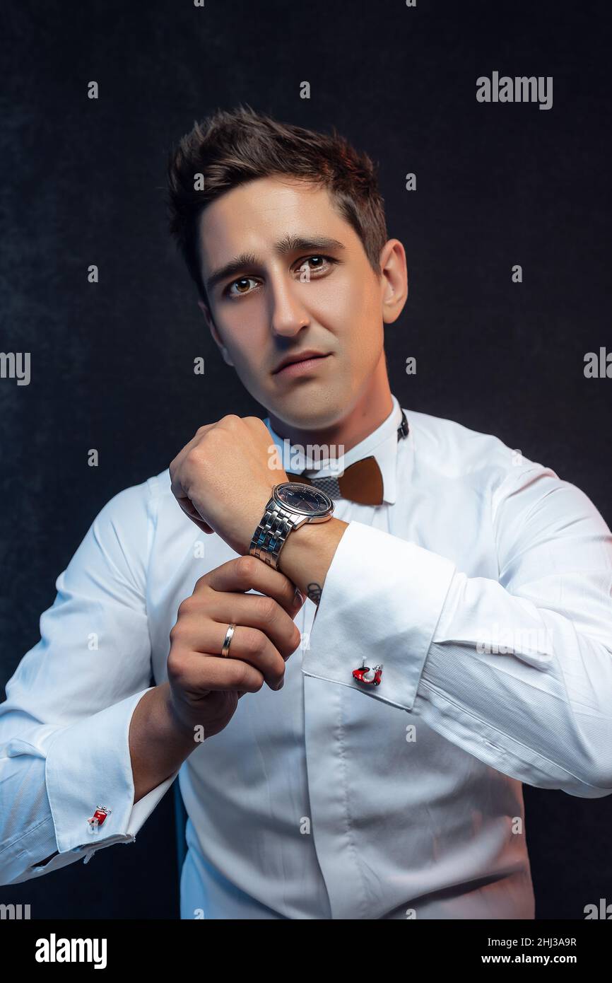 Handsome white man hi-res stock photography and images - Alamy