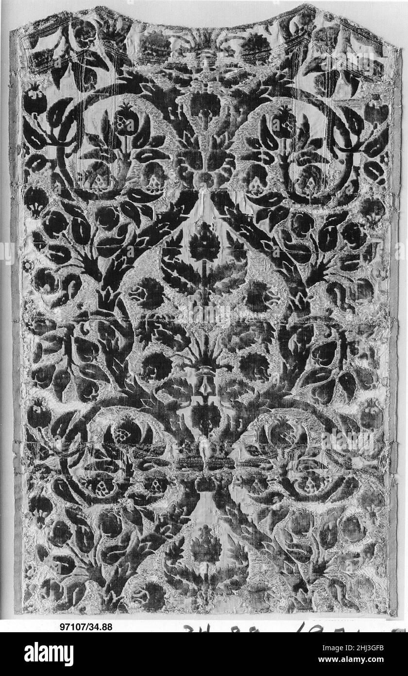 Piece with Sempervivum tectorum motif 1475–1500 Italian, Florence. Piece with Sempervivum tectorum motif  223002 Stock Photo