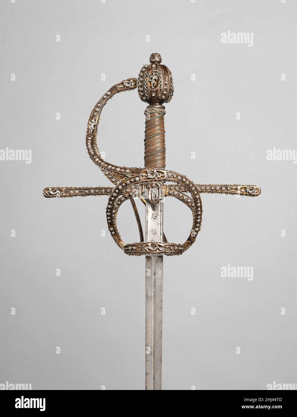 Rapier hilt hi-res stock photography and images - Page 2 - Alamy