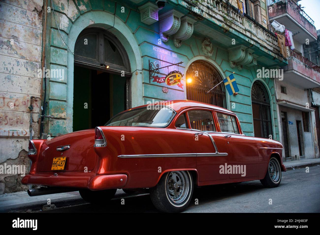 Classic Cuban car in Havana, Cuba Stock Photo Alamy