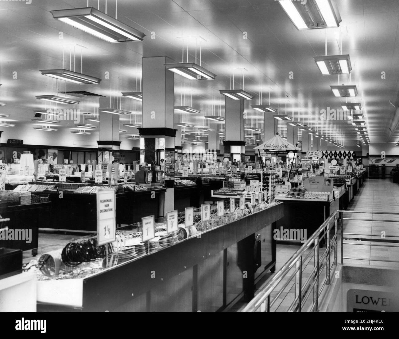British Home Stores, New Street, Birmingham. 1st May 1958 Stock Photo