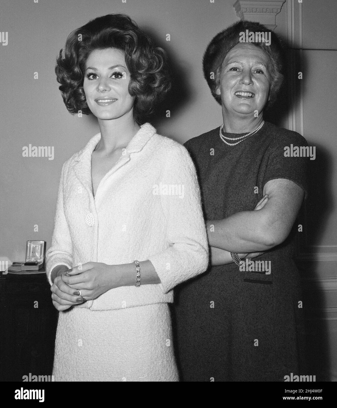 Irina Demick, french actress, in the UK for premiere of new film, The Longest Day, in which she stars as Janine Boitard, French Resistance, Caen, pictured at the Savoy Hotel, London, Tuesday 10th October 1961. The character Janine Boitard is based on real life resistance fighter Louise Boitard PICTURED, known as Jeanine Boitard in the resistance. Stock Photo