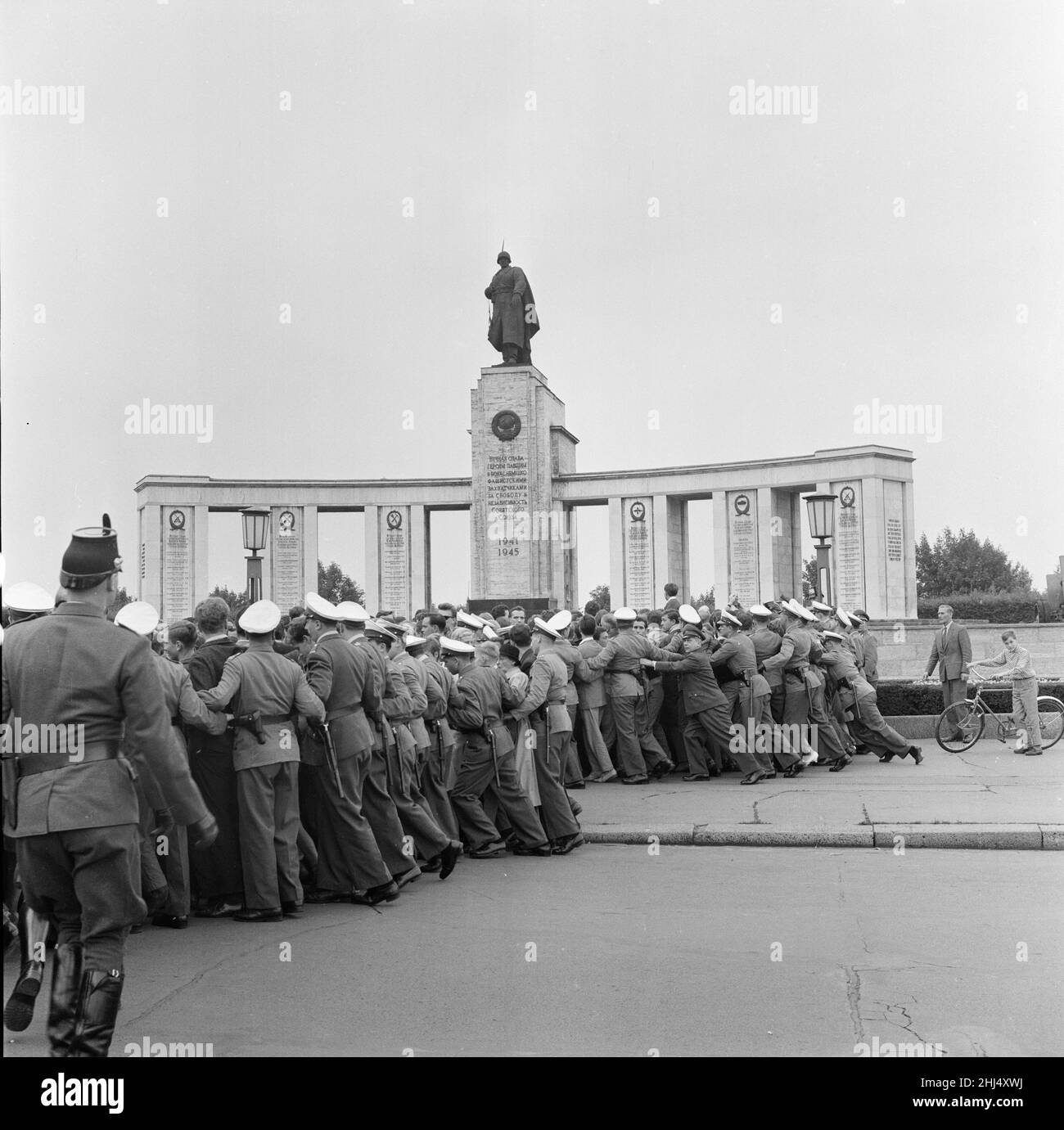 Start of the construction of the Berlin Wall.At midnight on 13th