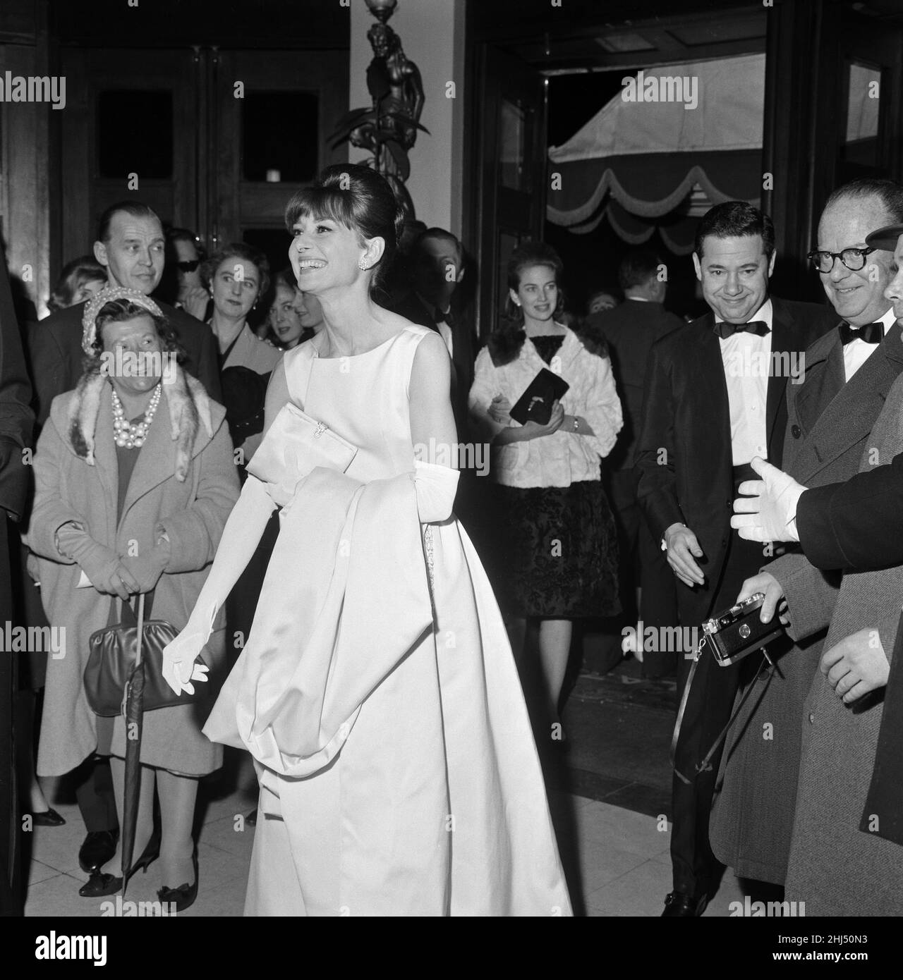 Audrey Hepburn at the London premier of 'Breakfast at Tiffany's'. Plaza Theatre, London. 19th October 1961. Stock Photo
