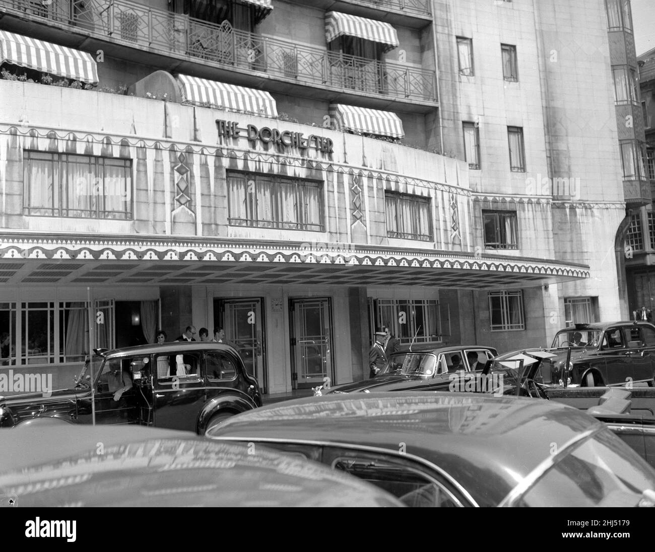 The Dorchester Hotel, Park Lane, London July 1961.W1K 1QA *** Local