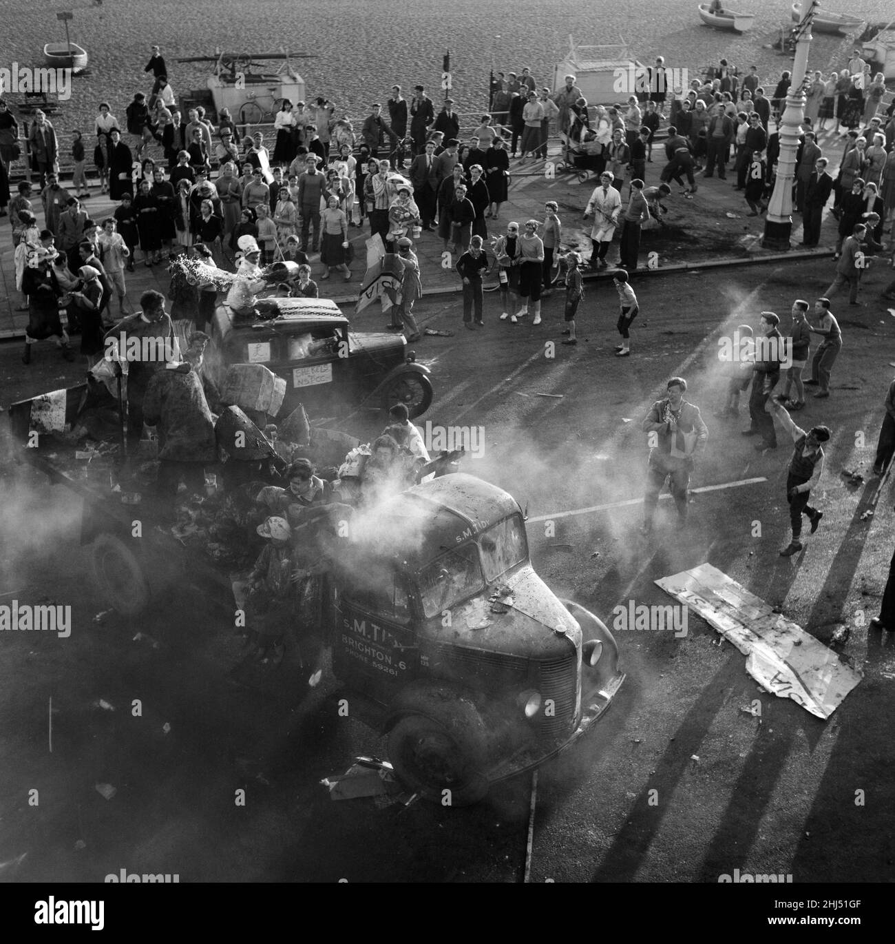 Lorry Battle. Student's rag afternoon. A battle of flour and soot on Marine Parade, Brighton, East Sussex. A student was knocked down during the battle and suffered concussion. October 1957. Stock Photo