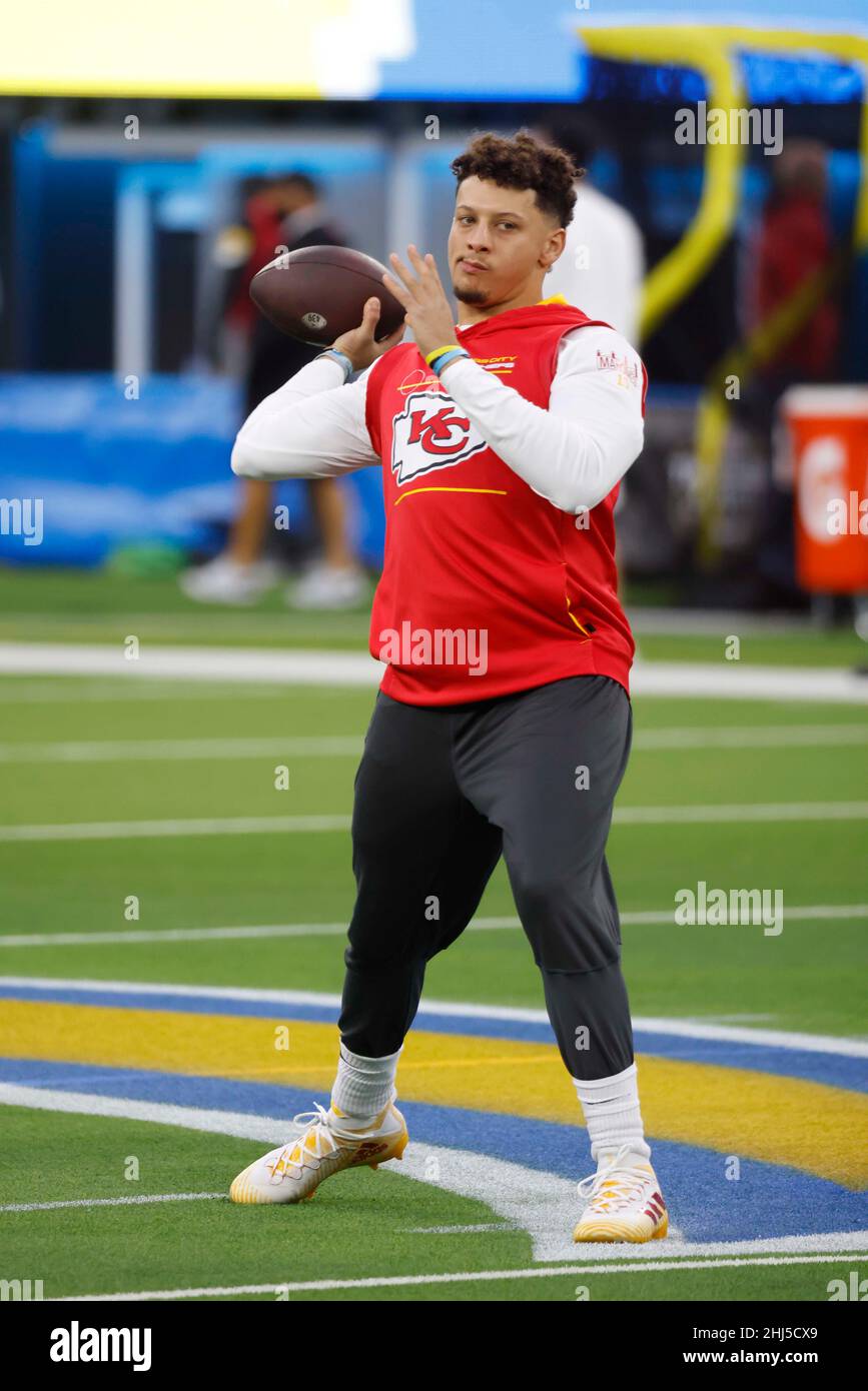Inglewood, California, USA. 16th Dec, 2021. Kansas City Chiefs quarterback Patrick Mahomes II (15) in action before the NFL game between the Los Angeles Chargers and the Kansas City Chiefs at SoFi Stadium in Inglewood, California. Charles Baus/CSM/Alamy Live News Stock Photo