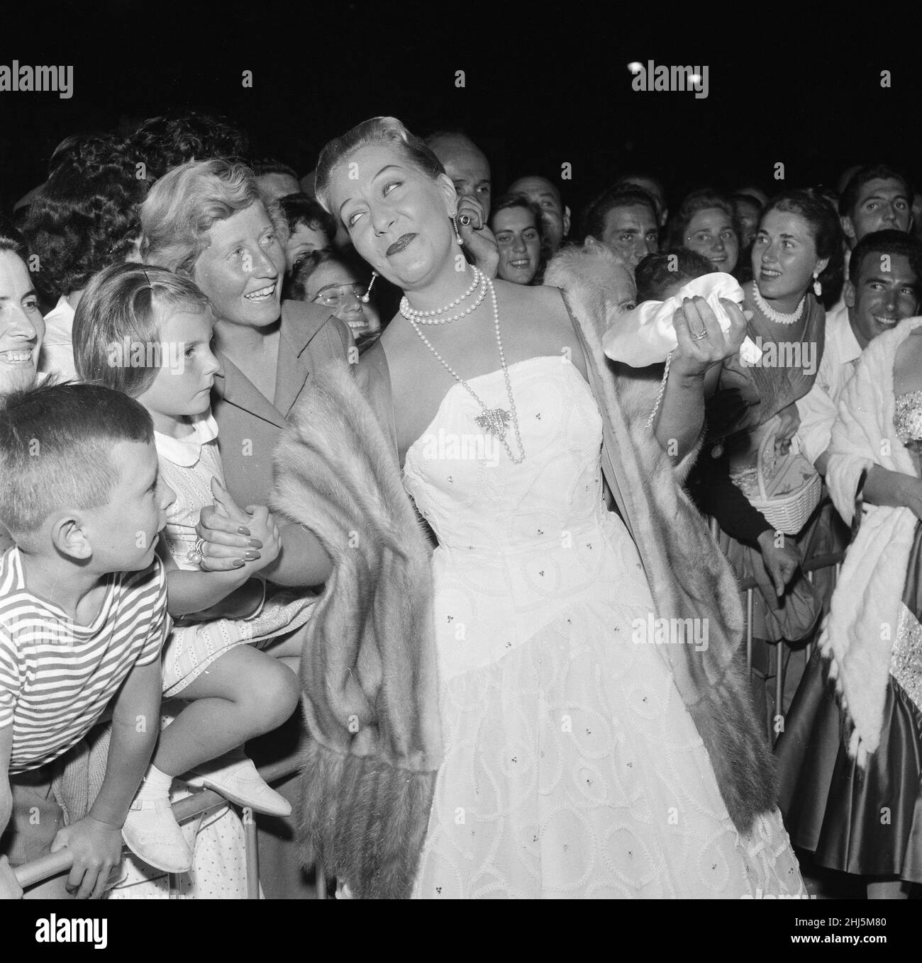 1956 Venice Film Festival, Italy, Sunday 2nd September 1956. Our picture shows ... Italian actress Wanda Osiris. Stock Photo