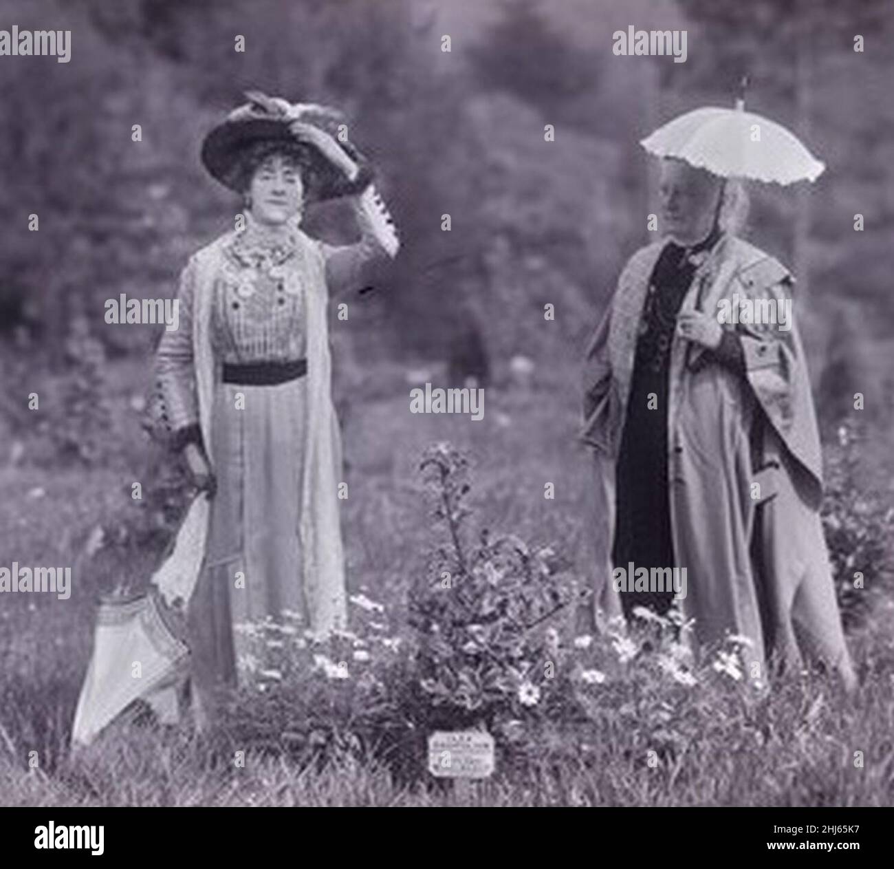 Suffragettes Edith Wheelwright and Lilias Ashworth Hallett 1911 Stock