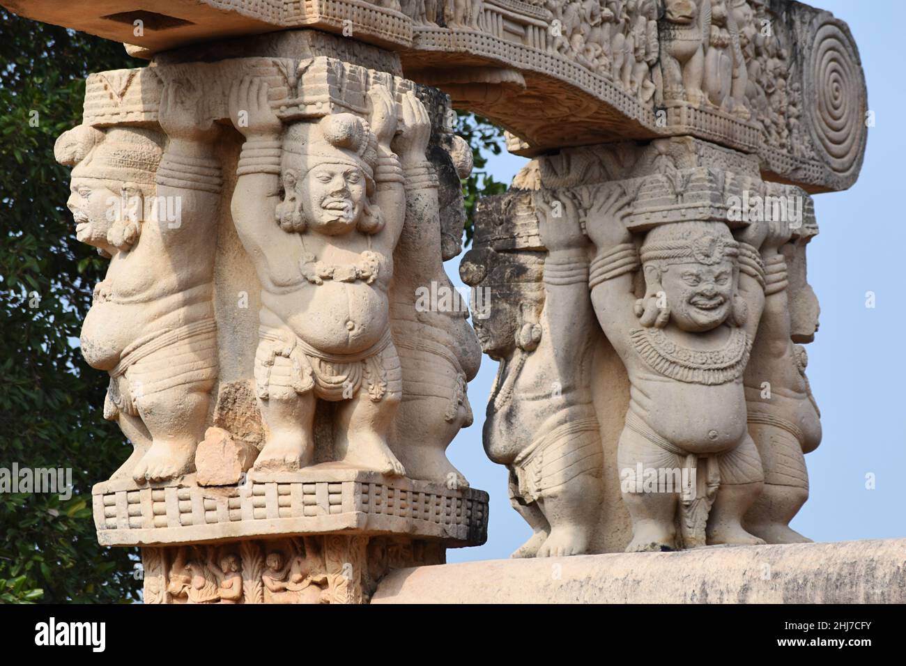 Stupa No 1, West Gateway, Dwarfs upholding both the Pillars. World Heritage Site, Sanchi, Madhya Pradesh, India Stock Photo