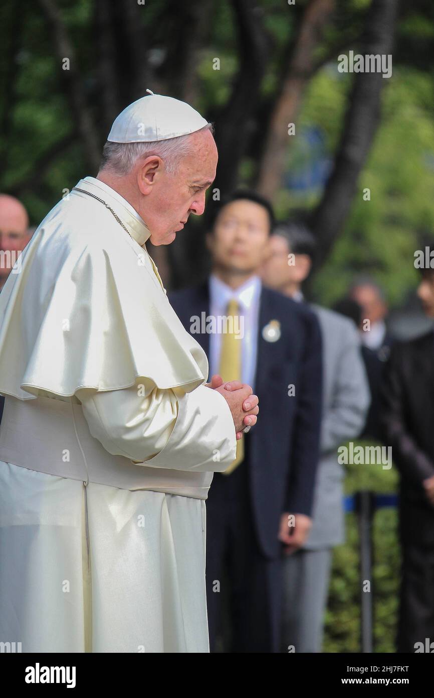 Aug 16, 2014 - Seoul, South Korea : Pope Francis worship of sanctuary visit for the Seoso-moon at the Martyrs' Site in Seoul. The Pope denounced the growing gap between the haves and have nots, urging people in affluent societies to listen to 'the cry of the poor' among them today. Stock Photo
