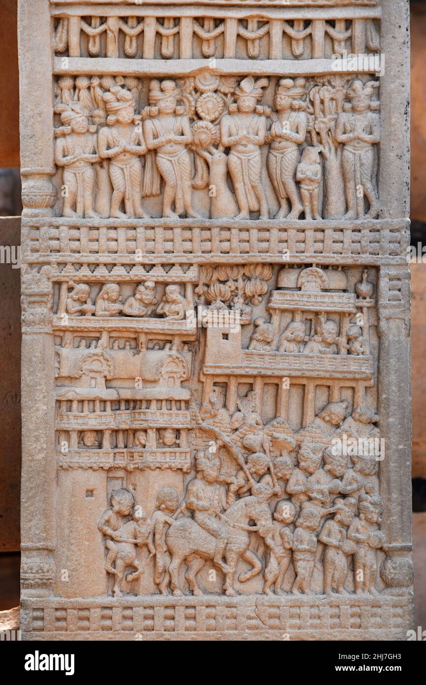 Stupa No 1, North Gateway, Right Pillar, Front Face Panel 4: Royal procession of King Prasenjit, entering his capital Sravasti with his retinue. The G Stock Photo