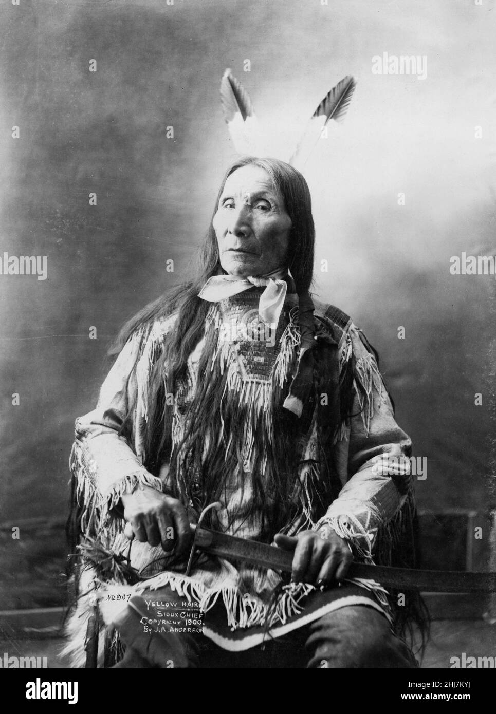 Yellow Hair, Sioux chief - Antique and vintage photo - Native american / Indian / American Indian. C 1900. Stock Photo