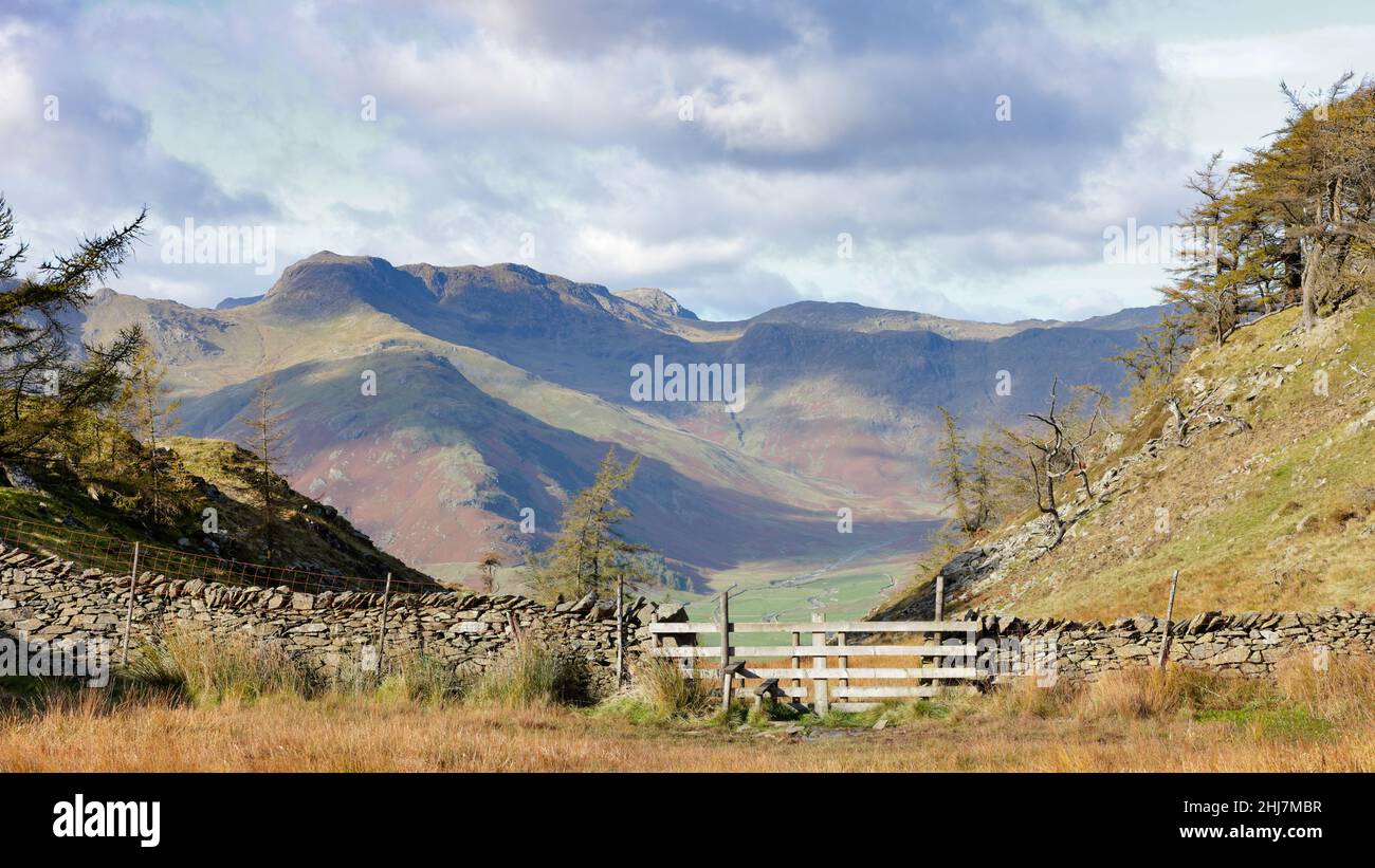 Looking towards Mickleden Valley and Bowfell from Lingmoor in Autumn Stock Photo