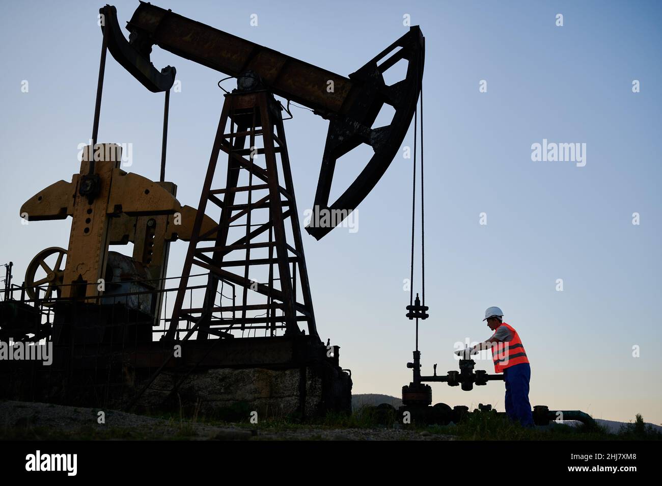 Continuous drilling rig hi-res stock photography and images - Alamy