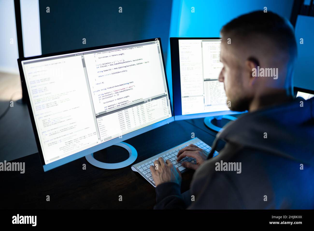 Web coder hi-res stock photography and images - Alamy