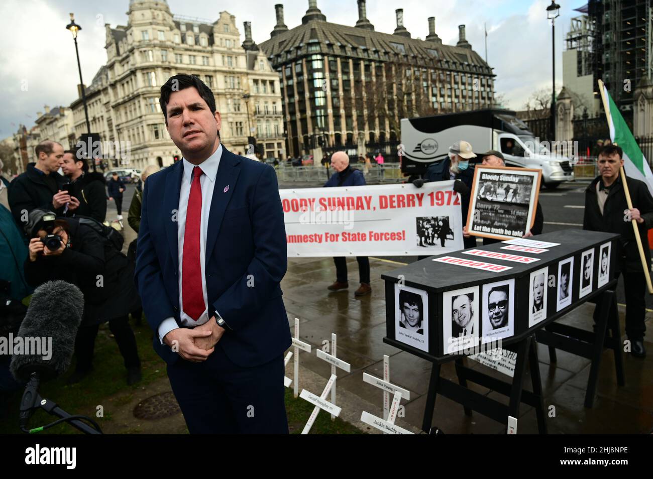 Parliament Square, London, UK. January 27th 2022. Speaker Richard Burgon attends the rally to Remember Bloody Sunday, Derry 1972. The Irish people want justice of the Bloody Sunday, Derry 1972 and Irish people should have the courage United Ireland. Credit: Picture Capital/Alamy Live News Stock Photo