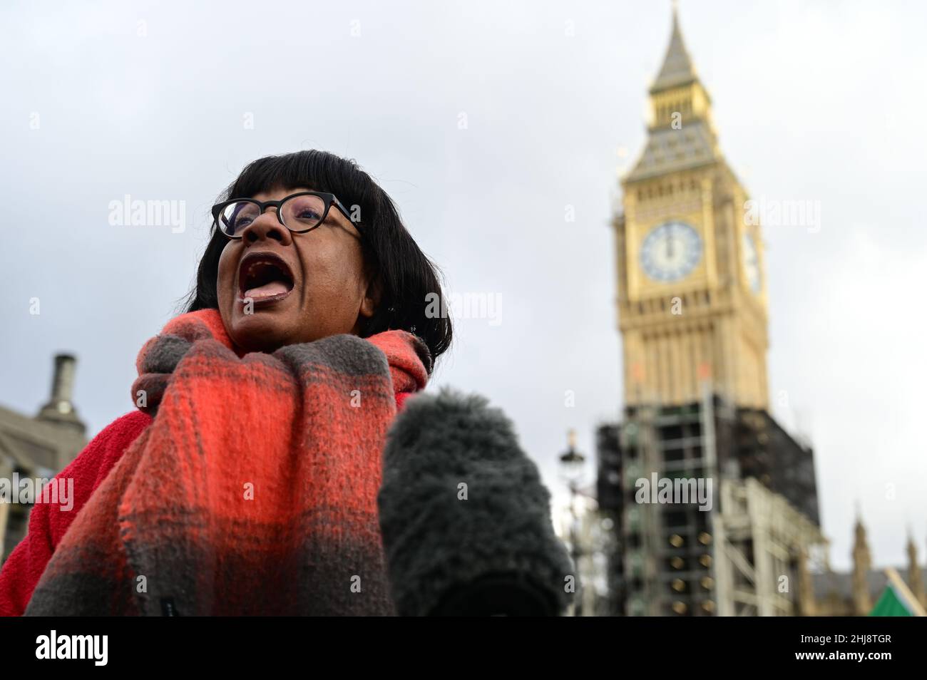 Parliament Square, London, UK. January 27th 2022. Speaker Diane Abbott attends the rally to Remember Bloody Sunday, Derry 1972. The Irish people want justice of the Bloody Sunday, Derry 1972 and Irish people should have the courage United Ireland. Credit: Picture Capital/Alamy Live News Stock Photo