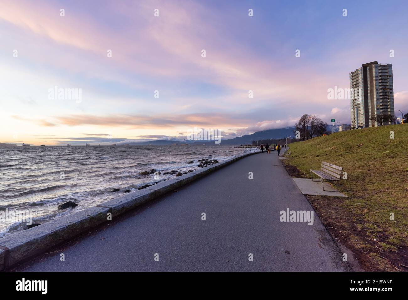 seawall-in-downtown-vancouver-british-columbia-canada-stock-photo-alamy