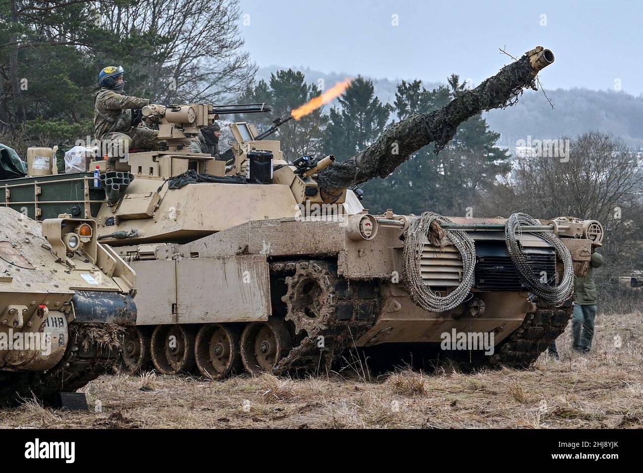 M1 abrams battle tank hires stock photography and images Alamy