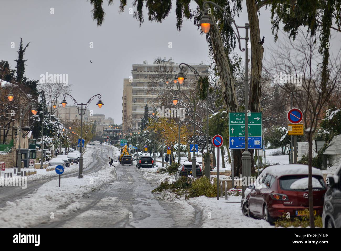 Snowy Agron street. Jerusalem, Israel. Jan 27th 2022. ( Credit: Matan Golan/Alamy Live News Stock Photo