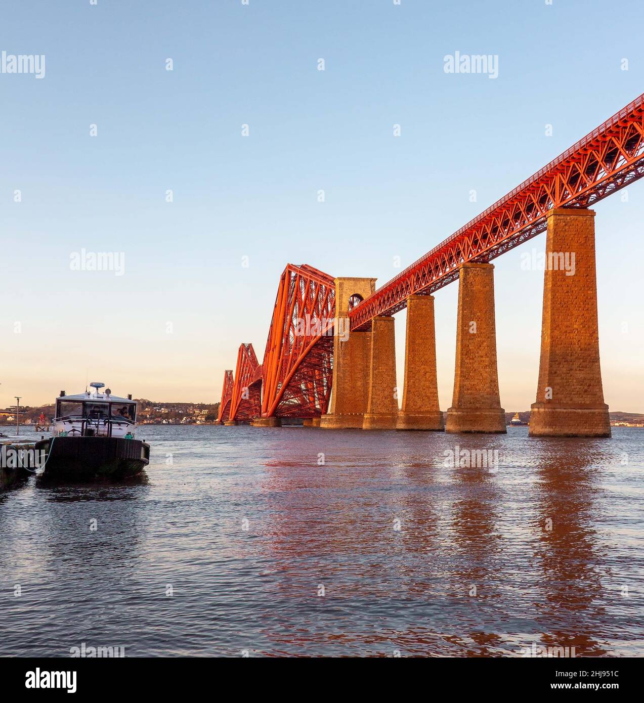 Forth Rail Bridge constructed in the Nineteenth Century connecting Edinburgh to the north of Scotland, South Queensferry, Scotland, UK Stock Photo