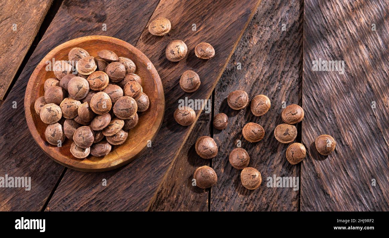 Inchi nuts hi-res stock photography and images - Alamy