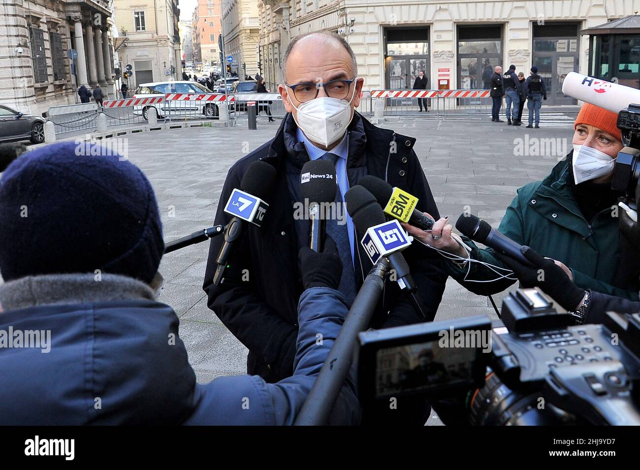 Enrico Letta is an Italian politician and academic, president of the Council of Ministers of the Italian Republic, outside the Montecitorio, during the elections of the new President of the Italian Republic in Rome. Credit: Vincenzo Izzo/Alamy Live News Stock Photo