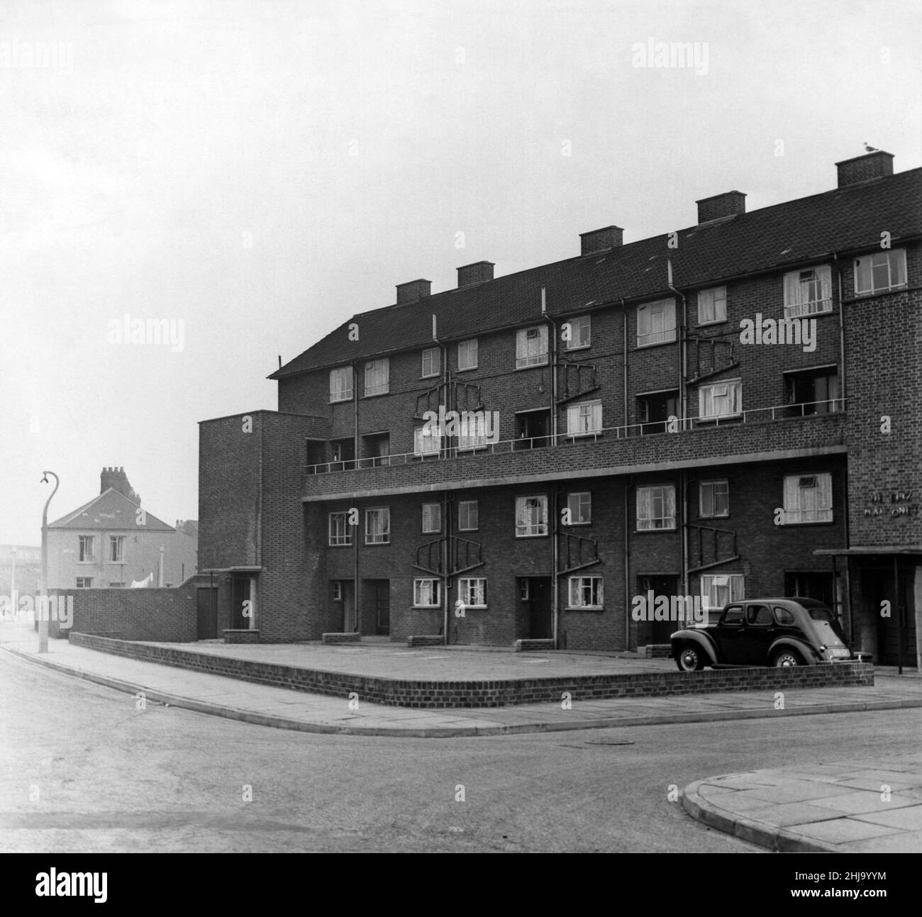 The Elizabeth Maisonettes, Court Road, Grangetown, Cardiff. October 1962. Stock Photo