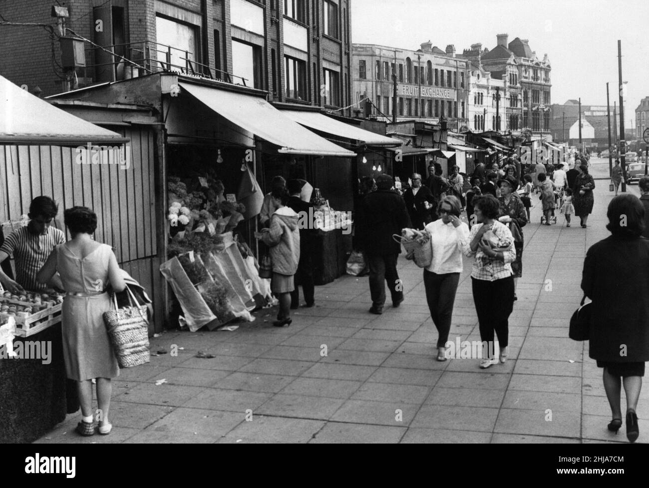 Mill Lane Fruit Market, Cardiff, Wales, Tuesday 11th August 1964 Stock