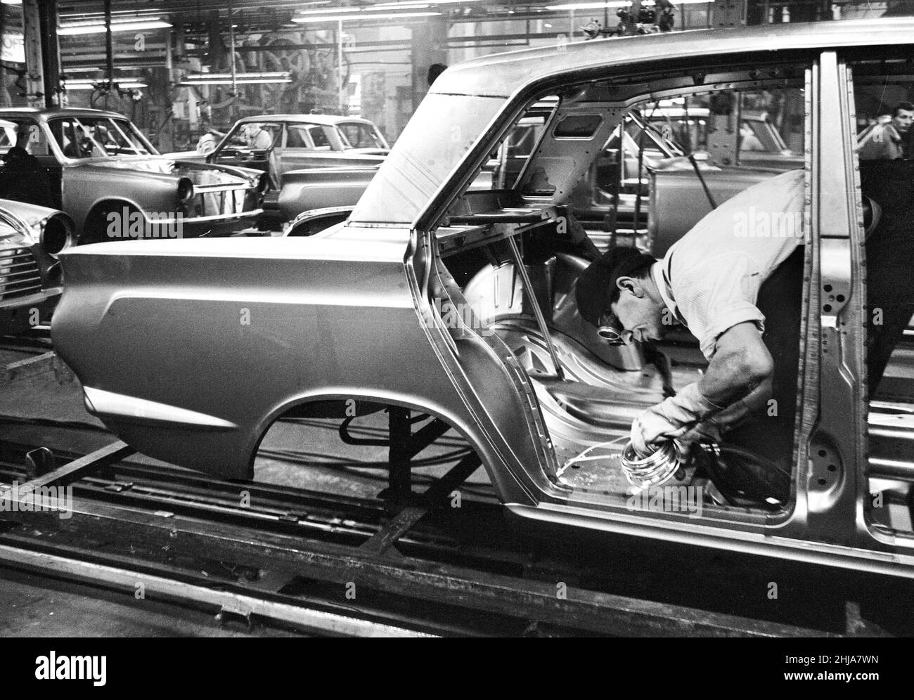 Ford motors assembly line hi-res stock photography and images - Alamy