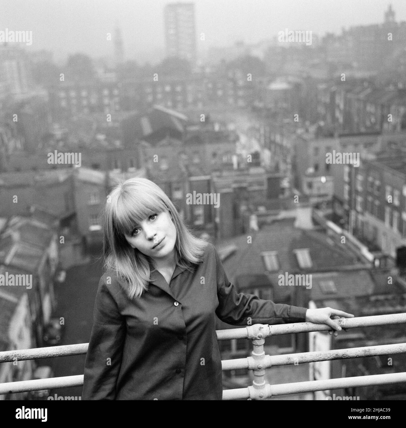 Marianne Faithfull photoshoot at her flat. 31st October 1964 Stock ...