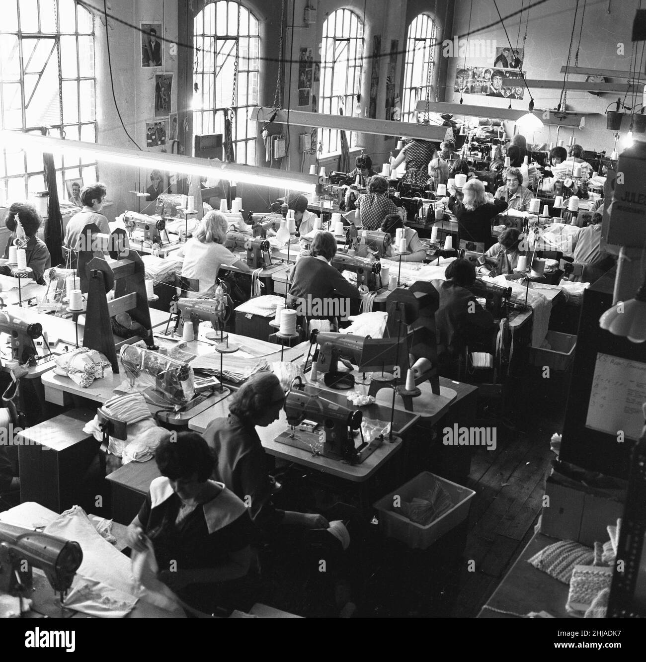 The main workshop at Sydney W Widdowson's  Limited factory in Nottingham manufacturing household textiles 17th August 1964 Stock Photo