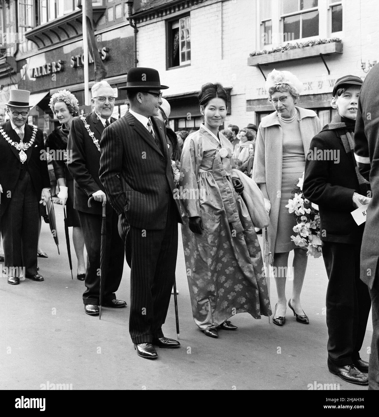 Celebrations for 400 years since the birth of William Shakespeare in Stratford-upon-Avon.  The procession takes place. 23rd April 1964. Stock Photo