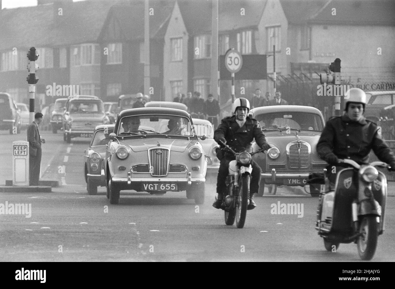 Traffic in High Street Dagenham as the Ford factory turns out at the ...