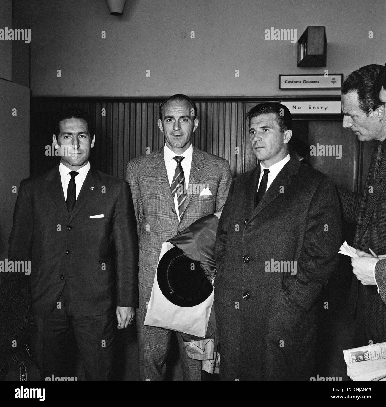 Football players (left to right) Francisco Gento, Alfredo Di Stefano and Ferenc Puskas at London Airport. 21st October 1963. Stock Photo