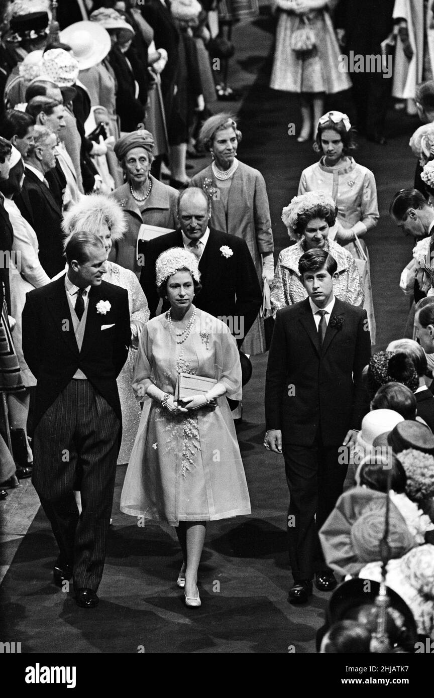 The wedding of Princess Alexandra of Kent and Angus Ogilvy at Westminster Abbey. Guests Prince Philip, Queen Elizabeth II and Prince Charles arrive. 24th April 1963. Stock Photo