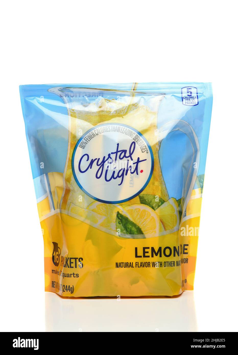 IRVINE, CALIFORNIA - 27 JAN 2022: A Package of Crystal Light Lemonade Drink Mix. Stock Photo