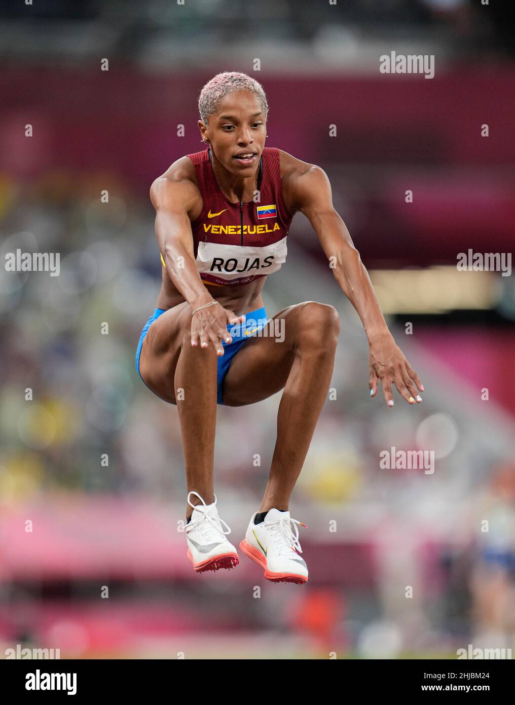 Athlete triple jump woman jump hi-res stock photography and images - Alamy