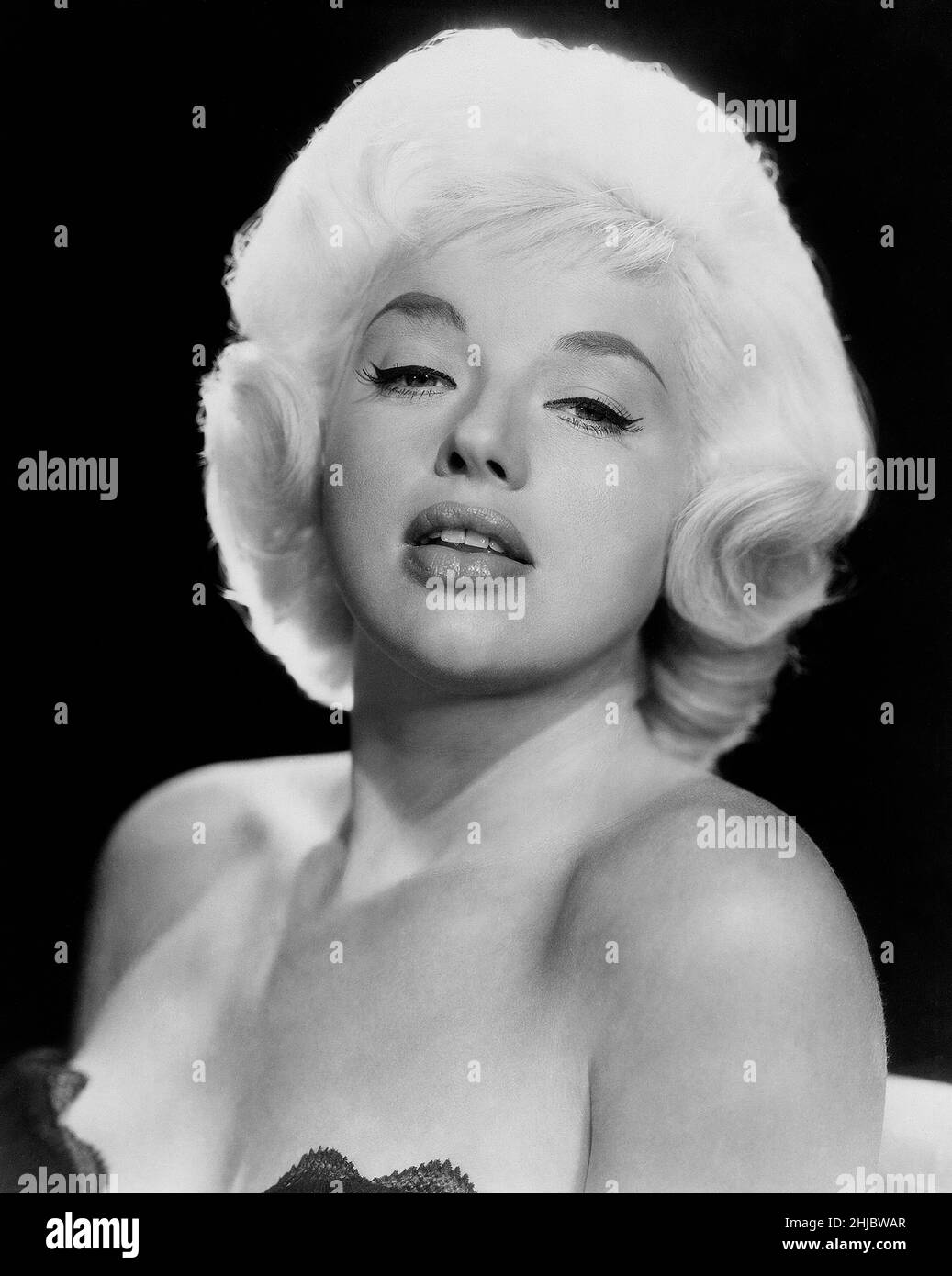 Actress diana dors portrait hires stock photography and images Alamy