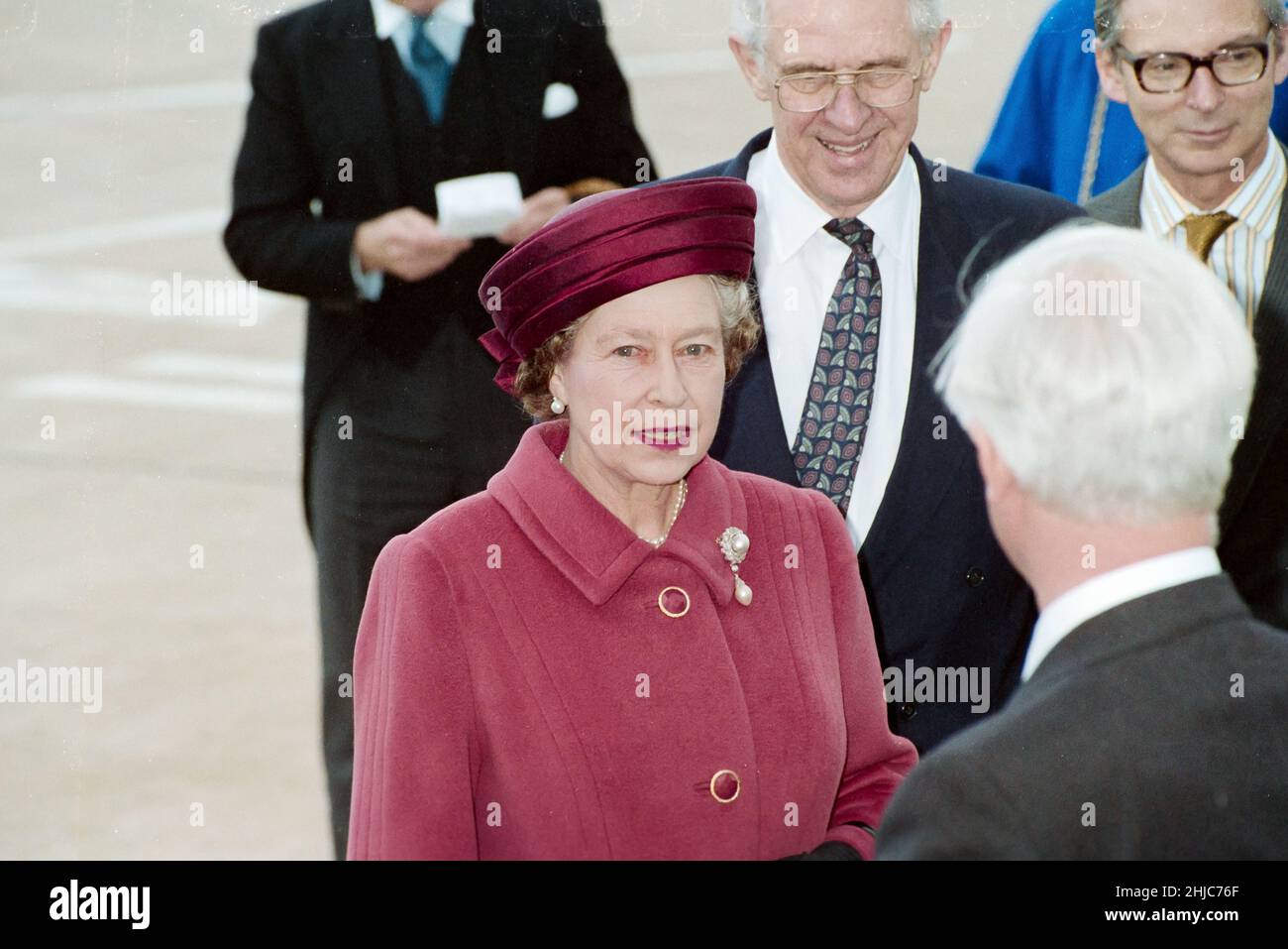 Queen Elizabeth II Heathrow Airport April 1990 Stock Photo - Alamy