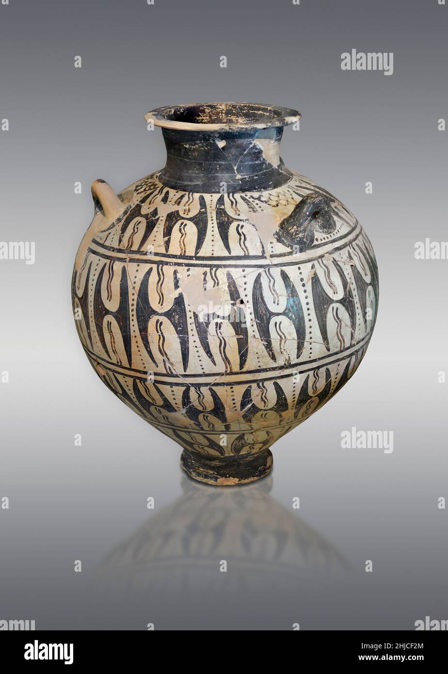 Mycenaean Palace style pottery - Piriform jar with repeating double headed axe  design. Kazarma tholos tomb, 1500-1450 BC. .. Nafplio Archaeological Mu  Stock Photo - Alamy