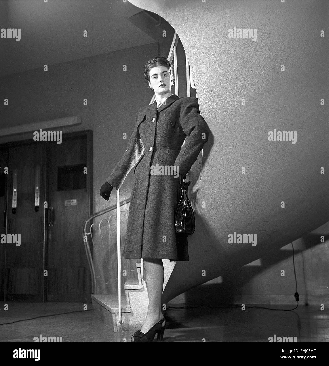 1940s fashion model woman hi-res stock photography and images - Alamy