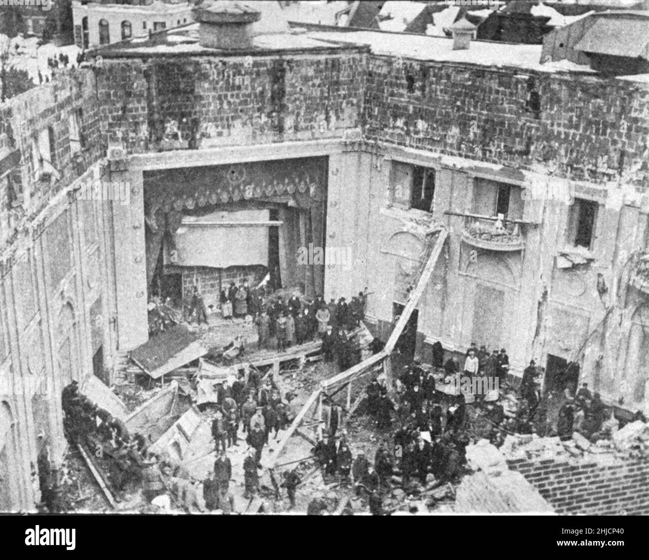 View of the interior of the Knickerbocker Theater after the last body had been removed. 96 were killed and 125 injured in the collapse of the theater. One other man froze to death in the storm. Washington, D. C. January 27, 28, 1922. Stock Photo