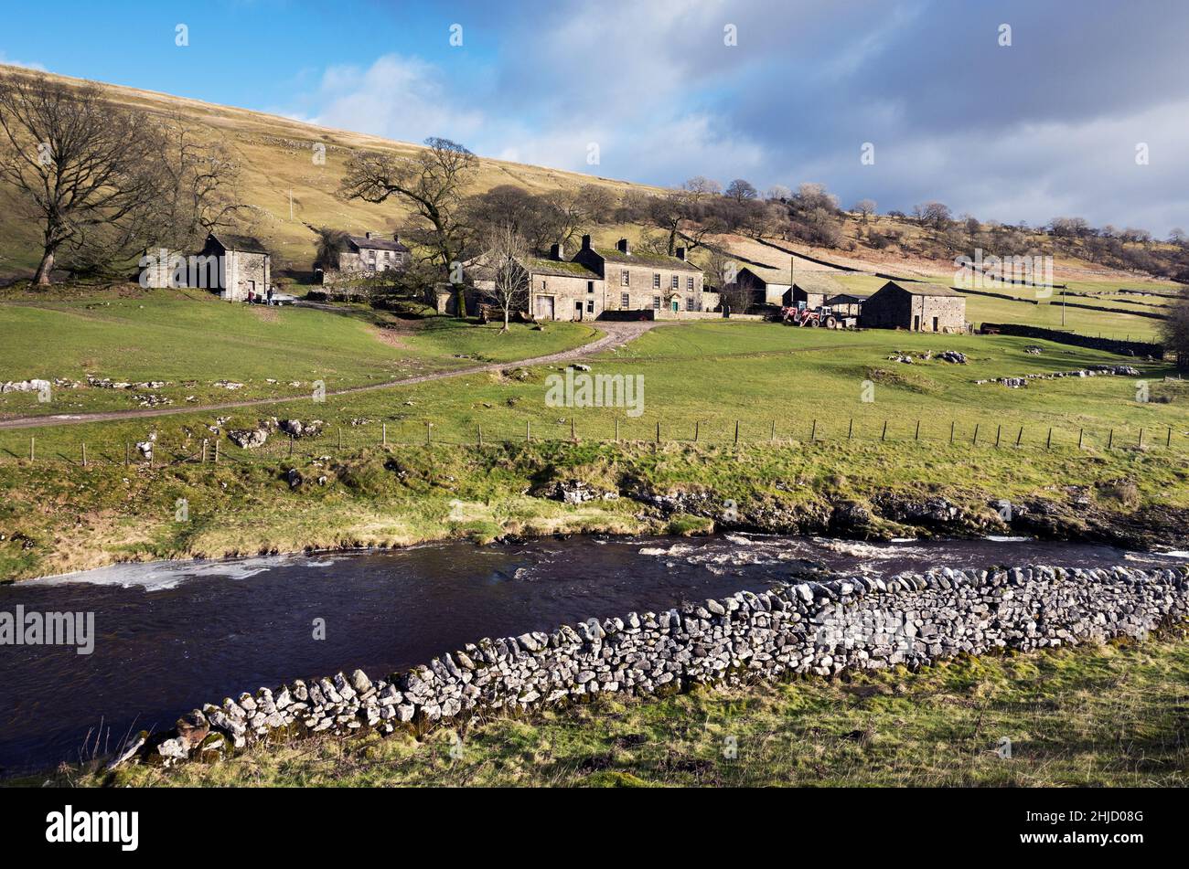 The hamlet of Yockenthwaite, Langstrothdale, Yorkshire Dales National Park. The farm is used as a film location for TV's All Creatures Great and Small Stock Photo