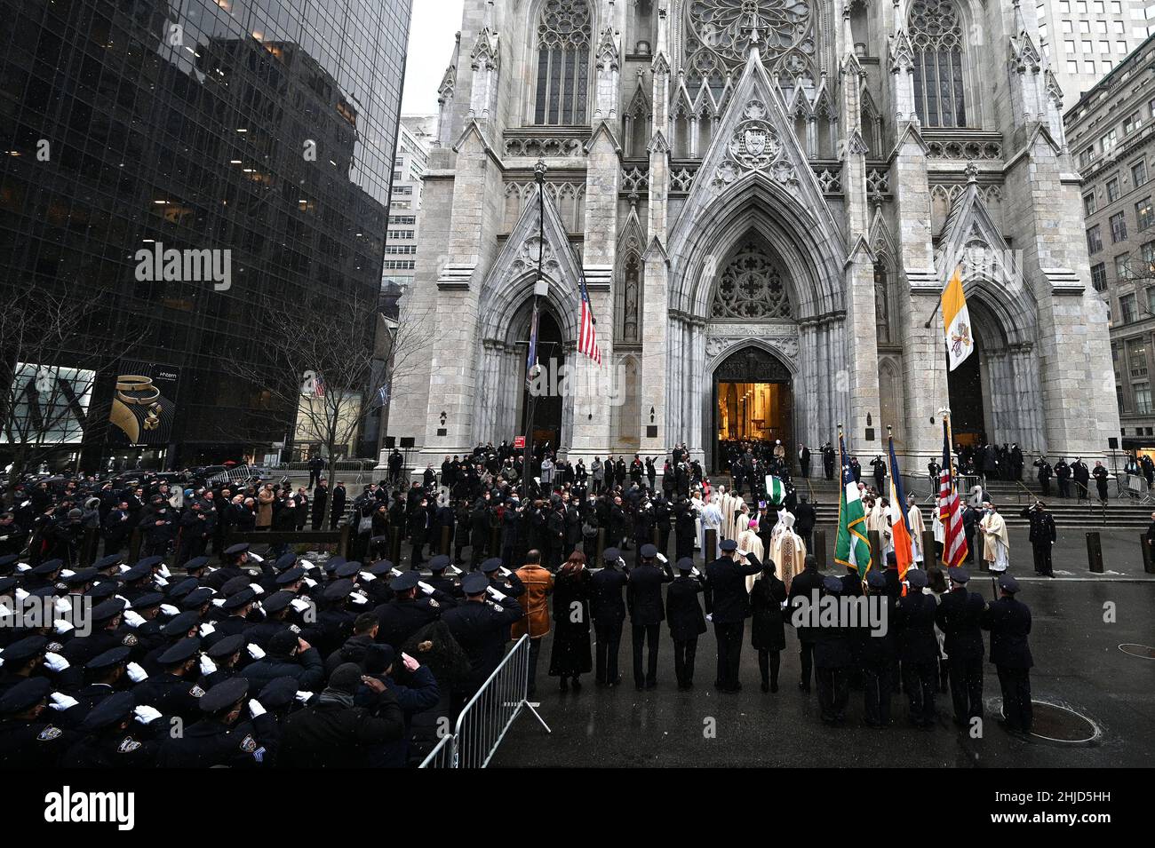 New York, USA. 28th Jan, 2022. The flag covered casket of fallen New