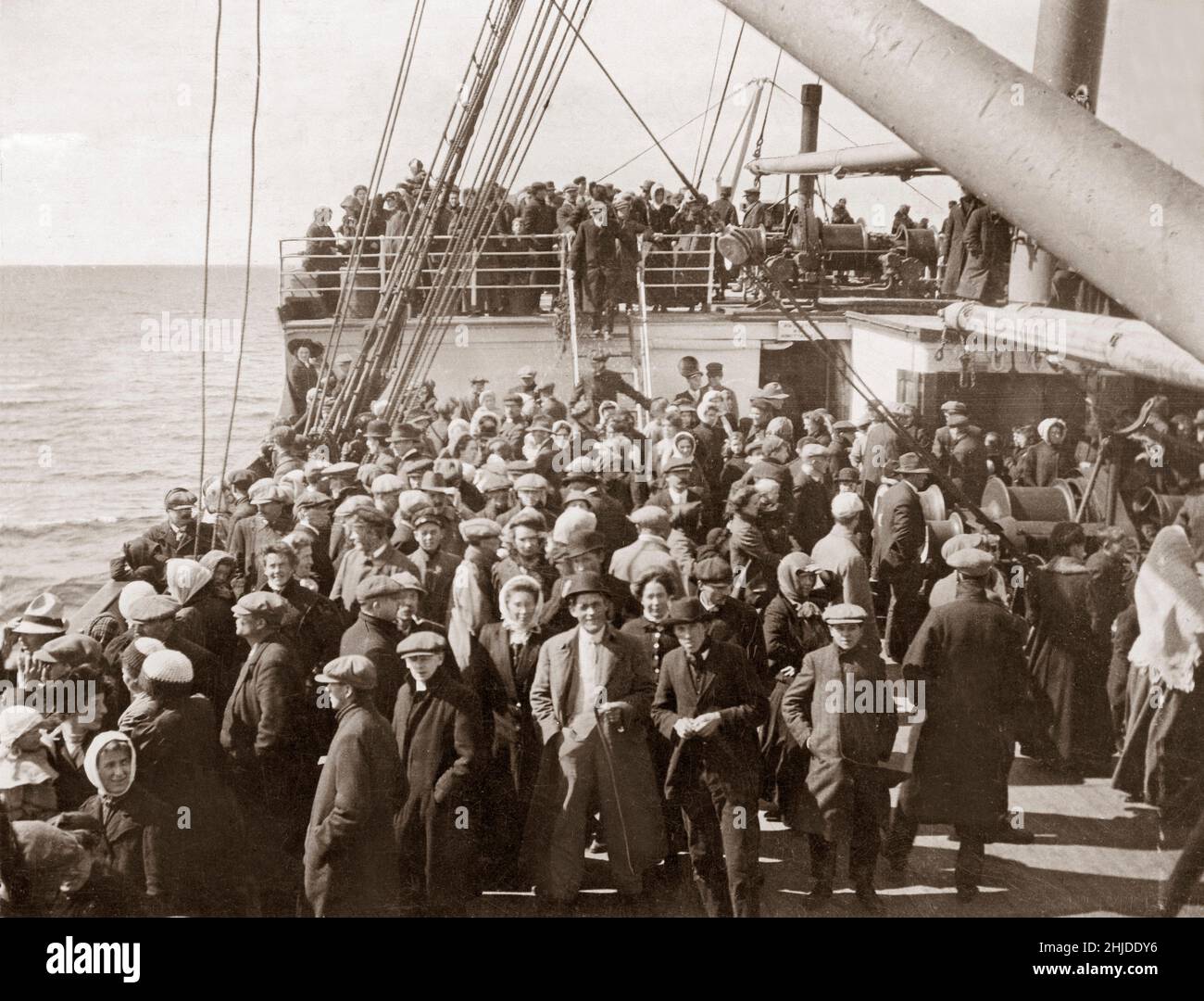 Onboard in 1914. People onboard the canadian steamer RMS Empress of Ireland at the Liverpool harbor headed for Canada. On the Saint Lawrence in Canada river the ship collided with the norwegian coalship SS Storstad and sunk in the early hours of 29 may 1914. 1012 people lost their lifes and the number makes the shipdisaster the greatest ever in Canadas history. Only 465 survivors. 1914 Stock Photo