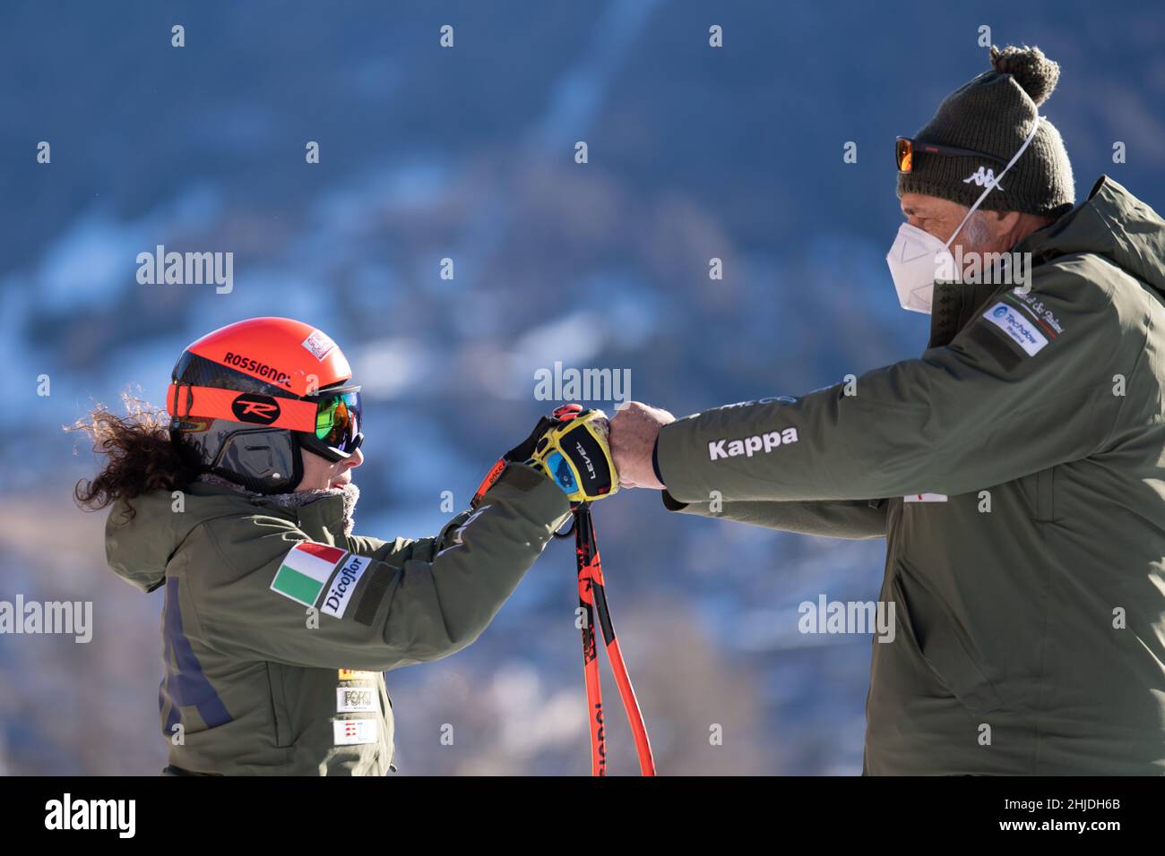 Cortina d'Ampezzo, Italy. 22 January 2022. Federica Brignone  (ITA) looks at the course before de start in the Fis Alpine Ski World Cup Women's Downhi Stock Photo