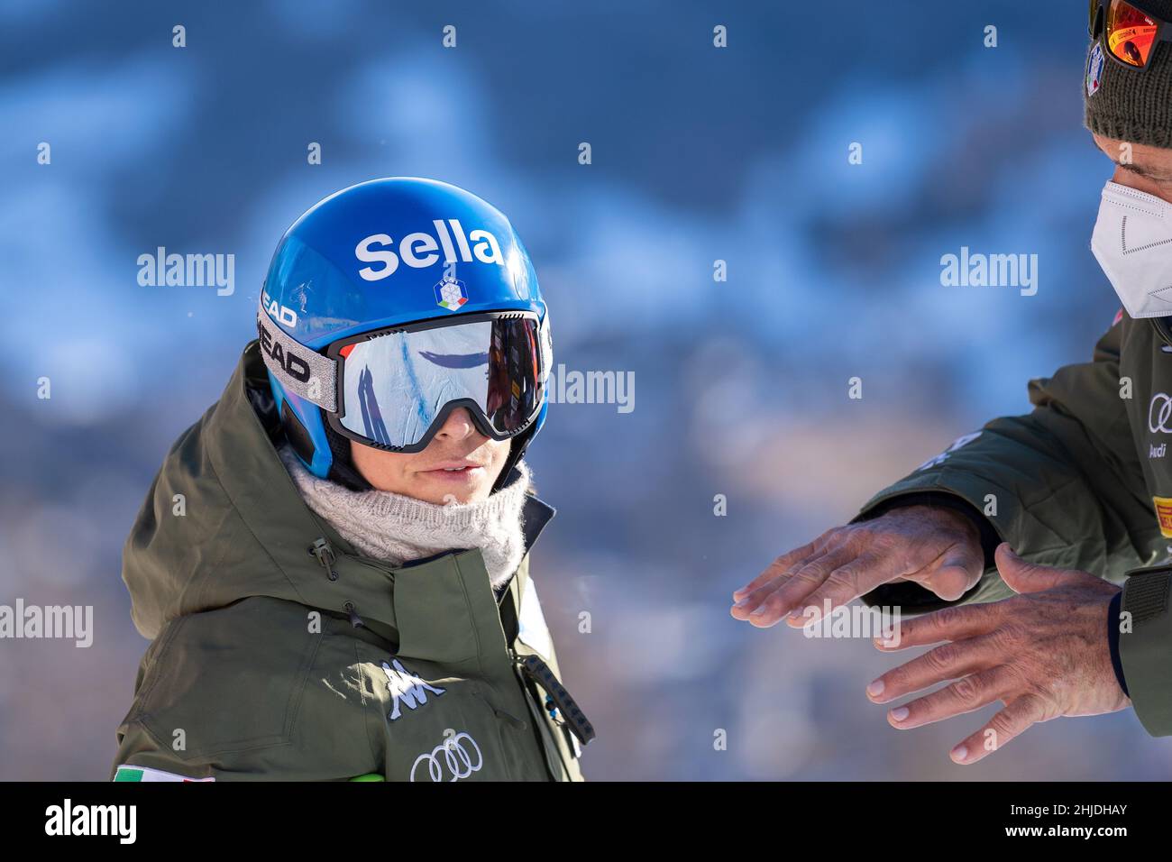 Cortina d'Ampezzo, Italy. 22 January 2022.  Elena Curtoni (ITA) looks at the course before de start in the Fis Alpine Ski World Cup Women's Downhill o Stock Photo