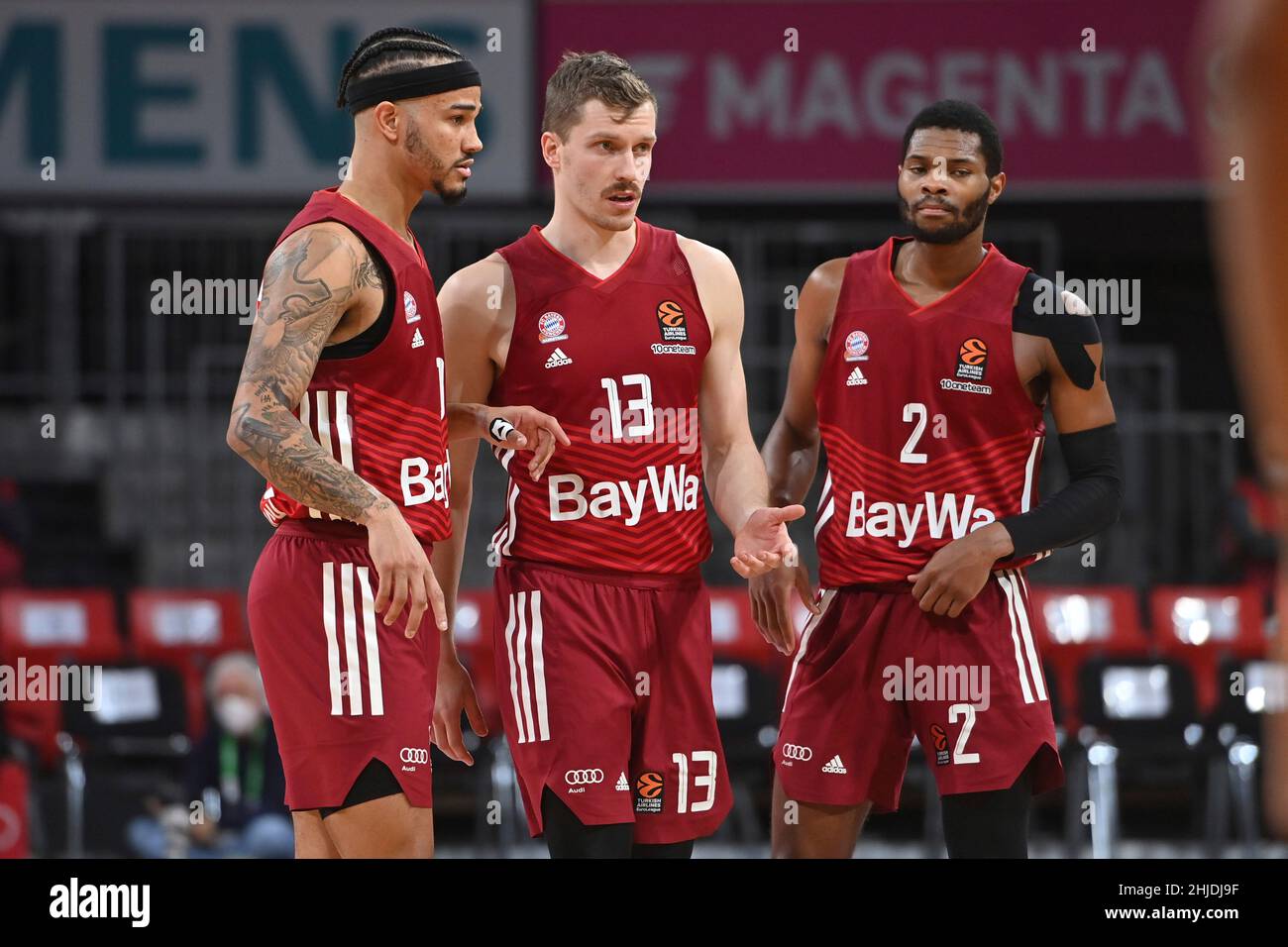 Munich, Deutschland. 28th Jan, 2022. From left: Nick Weiler-Babb (FCB),  Andreas OBST (FCB), Corey WALDEN (FCB), disappointment, frustrated,  disappointed, frustrated, rejected, action. Basketball  EuroLeague/23.matchday. FC Bayern Munich-Alba Berlin on ...